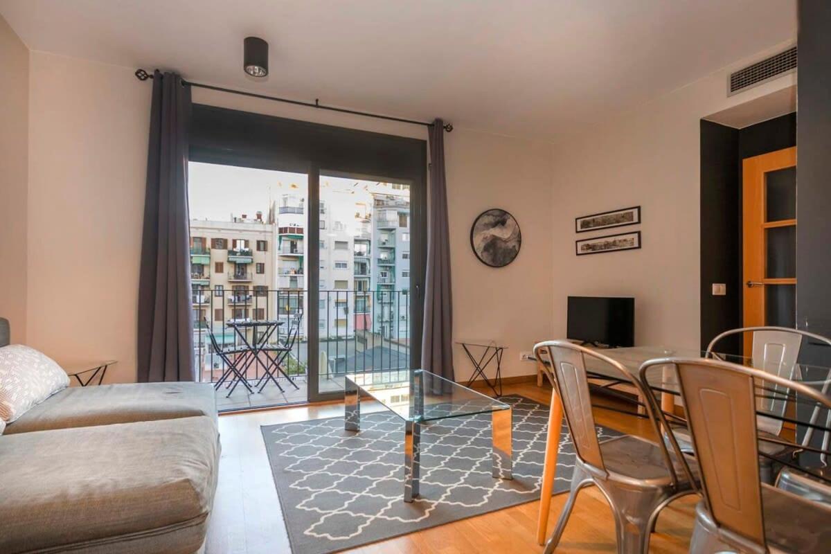 Modern And Bright Apartment In Eixample 3-1 Барселона Екстер'єр фото