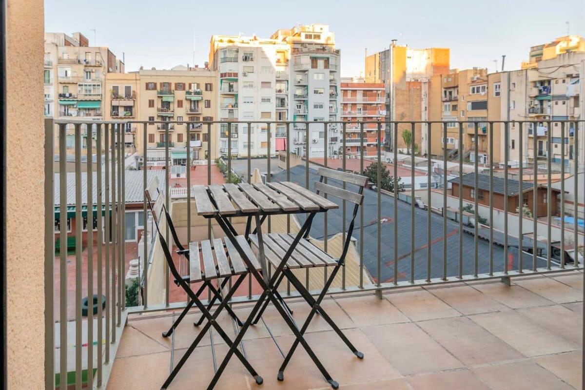 Modern And Bright Apartment In Eixample 3-1 Барселона Екстер'єр фото