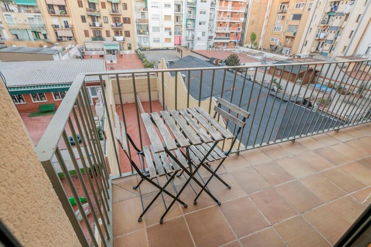 Modern And Bright Apartment In Eixample 3-1 Барселона Екстер'єр фото